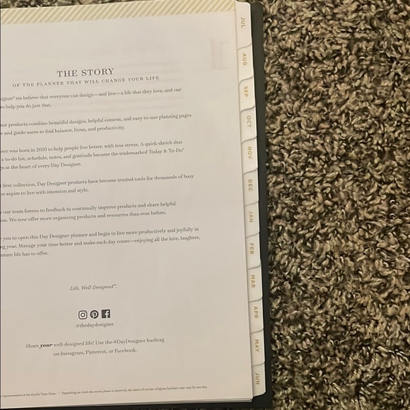 Blue Sky Day Designer 2025-2026 Planner - Black and White - Picture 9 of 10